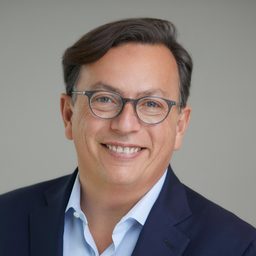 Martin Escobari