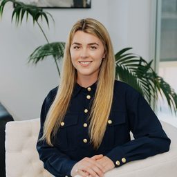 Kiki Stoker